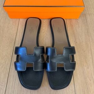Hermès Black Oran Sandals